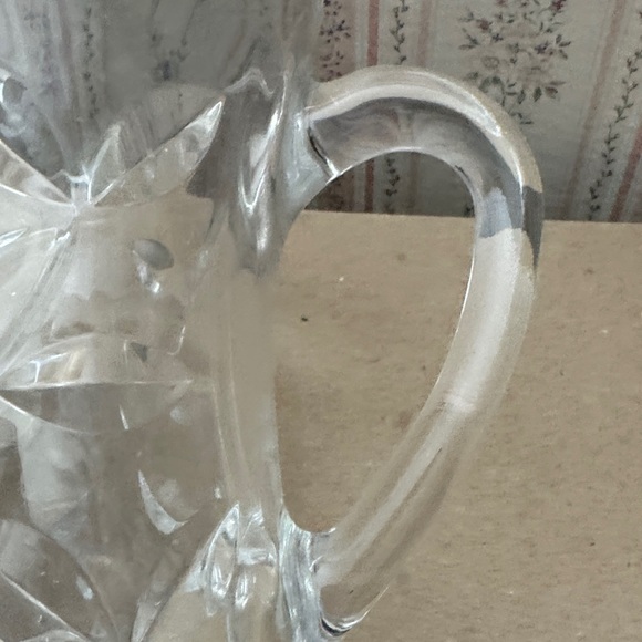 VINTAGE RCR Italian Crystal Leaf Pattern Pitcher 40oz with Lauras leaves - Picture 5 of 7